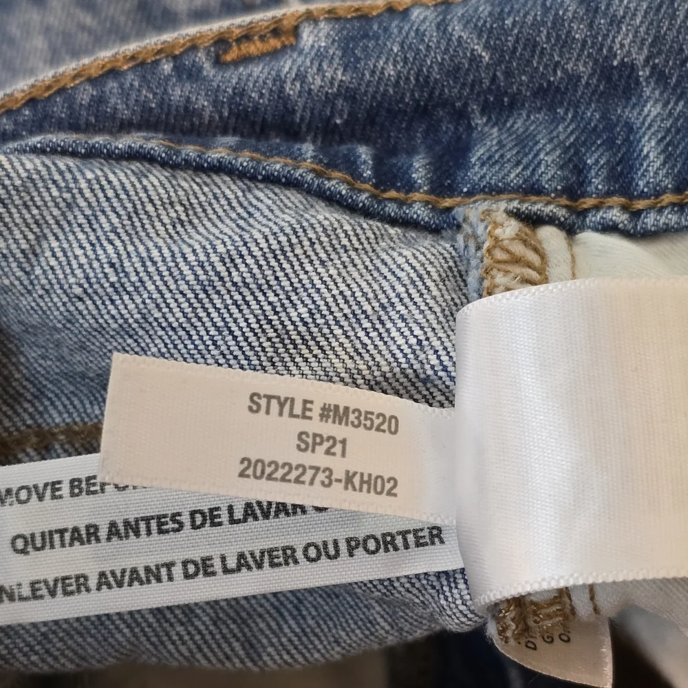 Madewell 23 Classic Straight Jean In Nearwood Wash 23